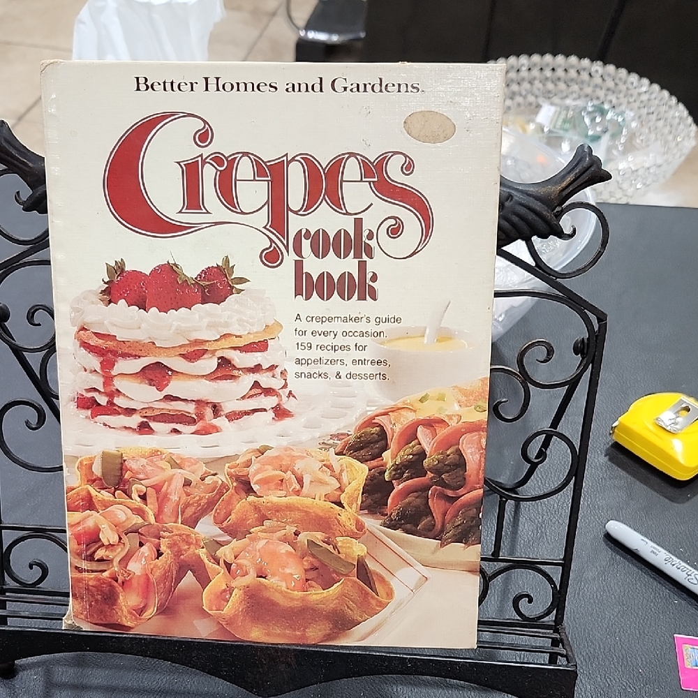 VINTAGE 1976 BETTER HOMES and GARDENS "CREPES" COOKBOOK
